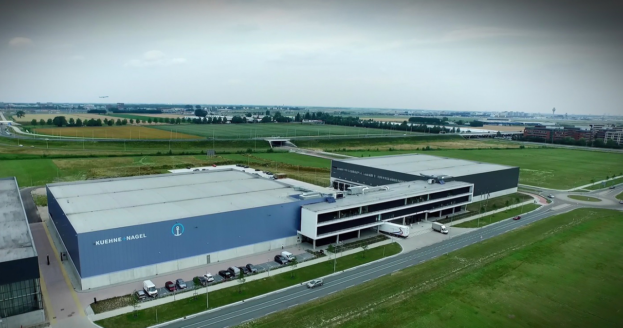 Bedrijfspand van Kuehne + Nagel in regio Amsterdam